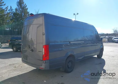 2019 Mercedes-Benz Sprinter 2500 High Roof I4 from USA, damaged, VIN WD4PF1ED5KT009248